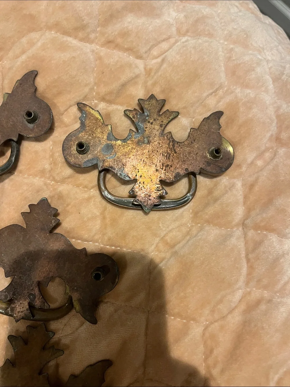 Vintage-Inspired Brass Leaf Pull Handles in Aged Patina - Set of 8.